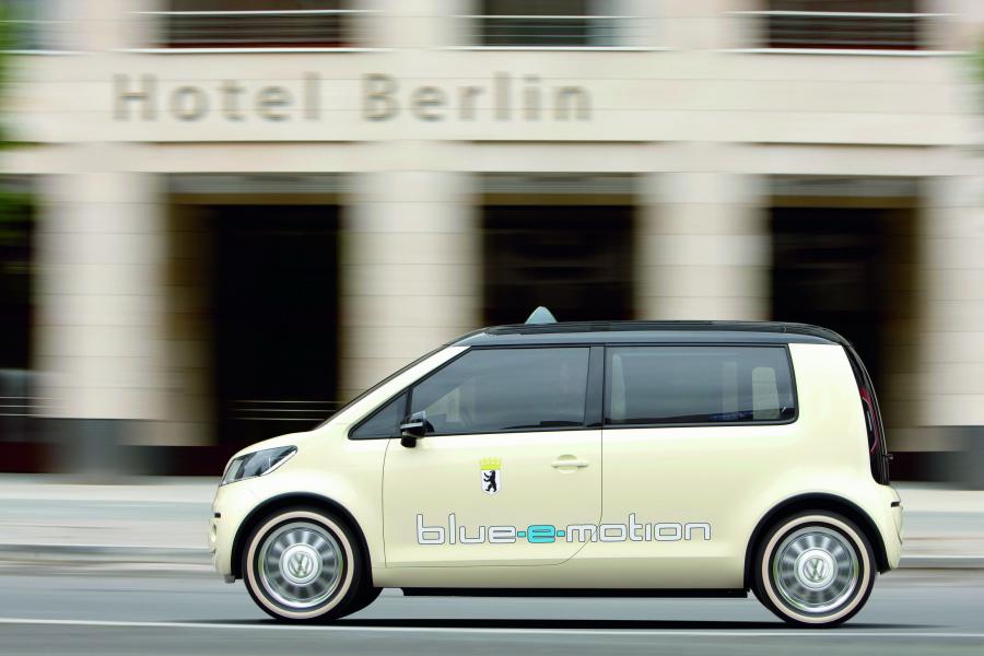  Volkswagen Berlin Taxi 2010 года  (фото 4 из 11)